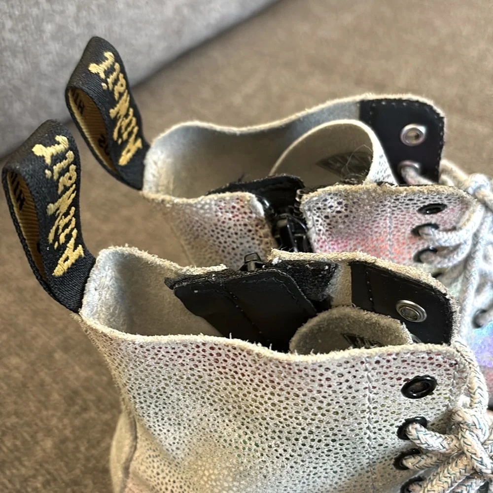Dr. Martens Girl's 1460 Glitter J Pascal Rainbow Pastel Boots‎ Size 2